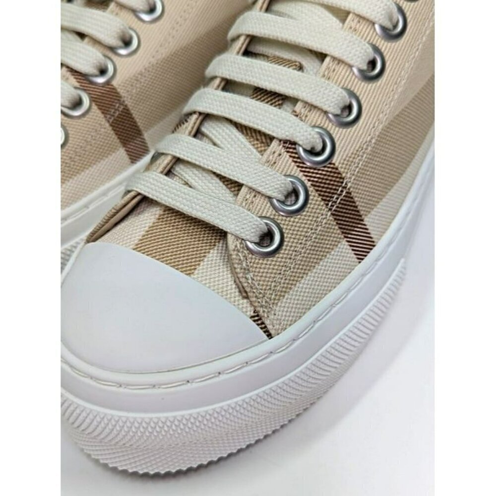 Burberry Women's Jack Checked Low Top Sneakers Size 36 (MSRP $675) - Picture 6 of 11
